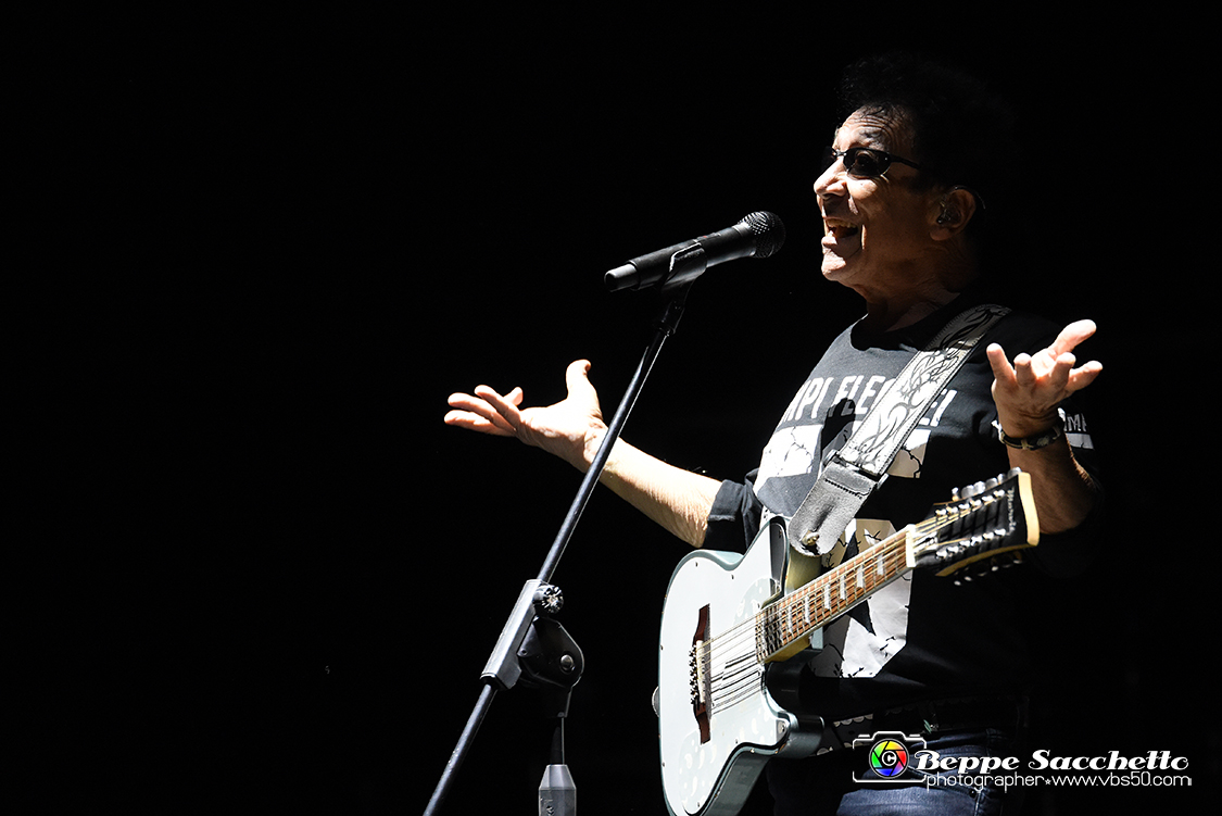 VBS_3926 - Concerto Edoardo Bennato - Peter Pan Rock 'n' Roll Tour.jpg
